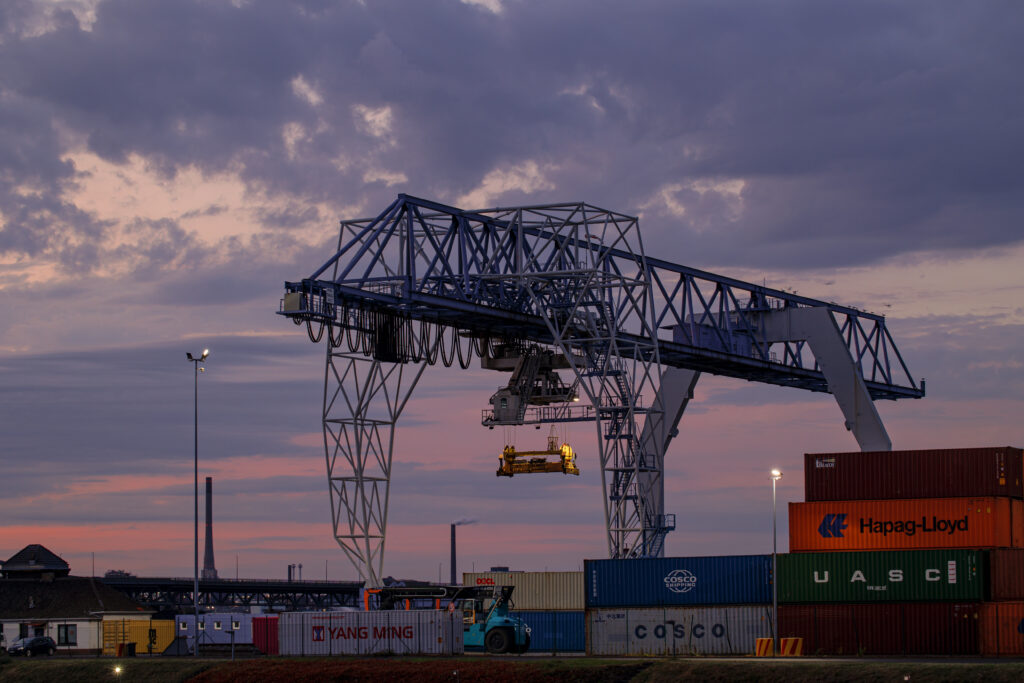 Container Terminal am Hafenkopf